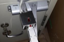 赤峰弧形門配件廠家電話號碼