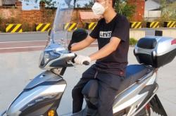 赤峰摩托車風(fēng)擋玻璃店電話號(hào)碼