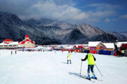 赤峰米林滑雪場電話多少號
