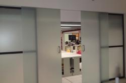 赤峰衛(wèi)生間玻璃貼膜電話號碼