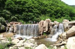 赤峰沙帽溝村委會(huì)電話號(hào)碼