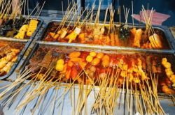 赤峰老麻辣燙串串店電話號碼