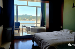 赤峰篝火酒吧電話地址是多少號