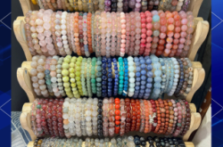 赤峰賣水晶板的地方電話號碼