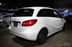 赤峰市奔馳b級售后電話號碼