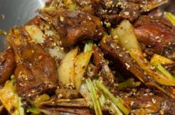 赤峰吃貨干鍋鴨頭店電話號碼