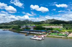 赤峰黑里河松楓山莊電話是多少