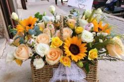 赤峰松山區(qū)鮮花配送電話是多少