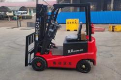 赤峰電動叉車小型廠家電話號碼