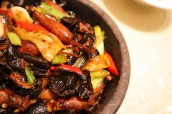 赤峰美食香廚電話地址是多少號