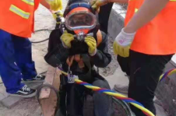 赤峰市鑫亞酒樓電話地址查詢