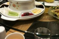 赤峰伍號(hào)酒館電話地址是多少號(hào)