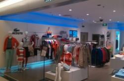 赤峰黃曉燕服裝店電話號碼