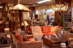 赤峰高端飾品店地址電話號(hào)碼