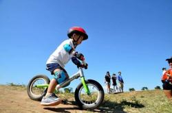 赤峰追風車隊電話號碼多少號