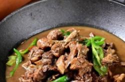 赤峰網(wǎng)紅肥腸火鍋店電話號碼