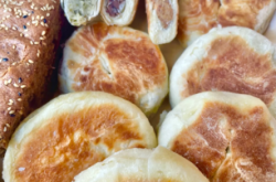 赤峰哪有紅豆餅賣呀電話地址