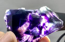 赤峰市螢石礦石出售電話號(hào)碼