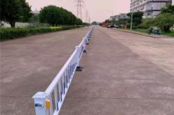 赤峰市政護(hù)欄加工廠電話號碼