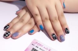 赤峰美睫會所電話多少啊