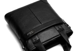 赤峰男士商務(wù)包專賣店電話號(hào)碼