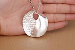 赤峰銀項鏈換款電話號碼查詢