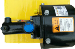 赤峰臨工鏟車電話多少啊