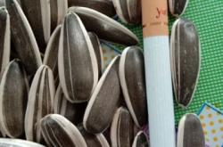 通遼赤峰彩妝店電話號(hào)碼多少