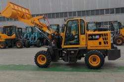 赤峰滑移裝載機(jī)廠家電話號碼