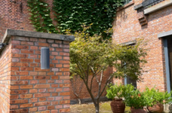 赤峰榮莊商貿(mào)公司地址電話號(hào)碼