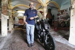 赤峰狼牙機(jī)車專賣店電話號碼