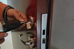 赤峰上門開孔師傅電話號碼是多少