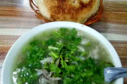 赤峰賣羊雜湯的電話地址是多少