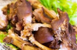 赤峰鹵味小館電話地址是多少號(hào)