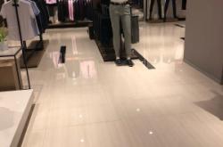 赤峰步行街柒牌店電話號(hào)碼