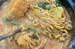 赤峰好吃麻辣燙店地址電話號碼