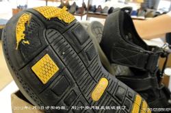 赤峰有換鞋底的地方嗎電話(huà)號(hào)碼