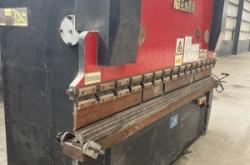 赤峰剪板機(jī)折彎?rùn)C(jī)維修電話號(hào)碼