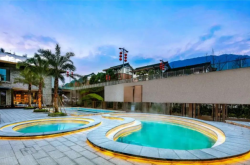 赤峰私湯酒店電話號碼多少號