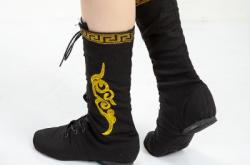 赤峰蒙古皮靴批發(fā)市場電話號碼