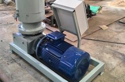 赤峰松木顆粒機(jī)廠家電話號(hào)碼