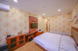 赤峰紅山麗景幼兒園電話號(hào)碼