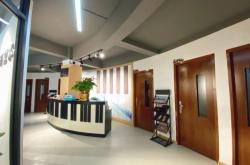 赤峰市藝術(shù)中心招聘電話號碼