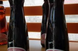 赤峰萬(wàn)悅飲品電話多少啊