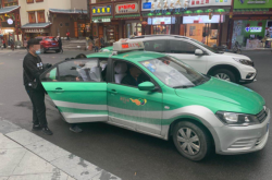 赤峰同城出租車電話號碼查詢