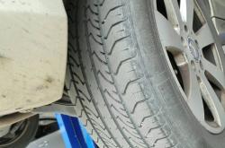 鑫誠(chéng)輪胎赤峰銷(xiāo)售電話號(hào)碼查詢(xún)