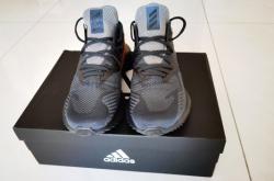 赤峰萬悅四樓阿迪達斯電話號碼