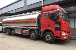 赤峰運(yùn)輸油罐車公司電話號(hào)碼