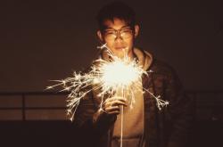 赤峰花火網(wǎng)吧地址電話是多少號