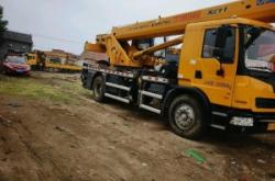 錦山跑赤峰出租車(chē)電話是多少